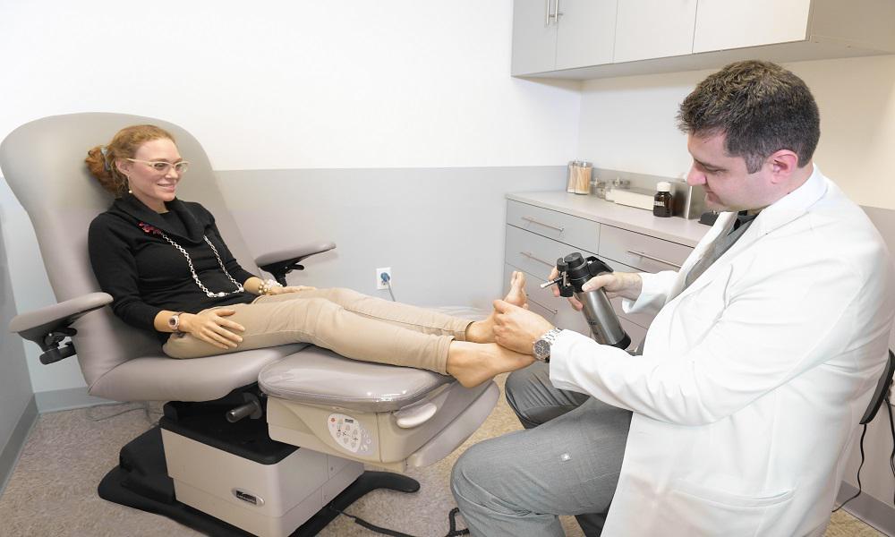 Understanding The Roles And Responsibilities Of A Podiatrist